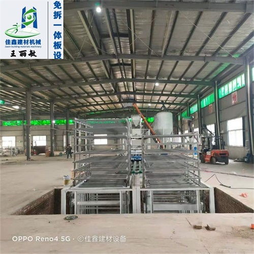 山西外墻上用到的免拆一體板的生產(chǎn)設(shè)備